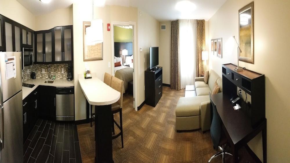 Staybridge Suites Merrillville By Ihg Esterno foto