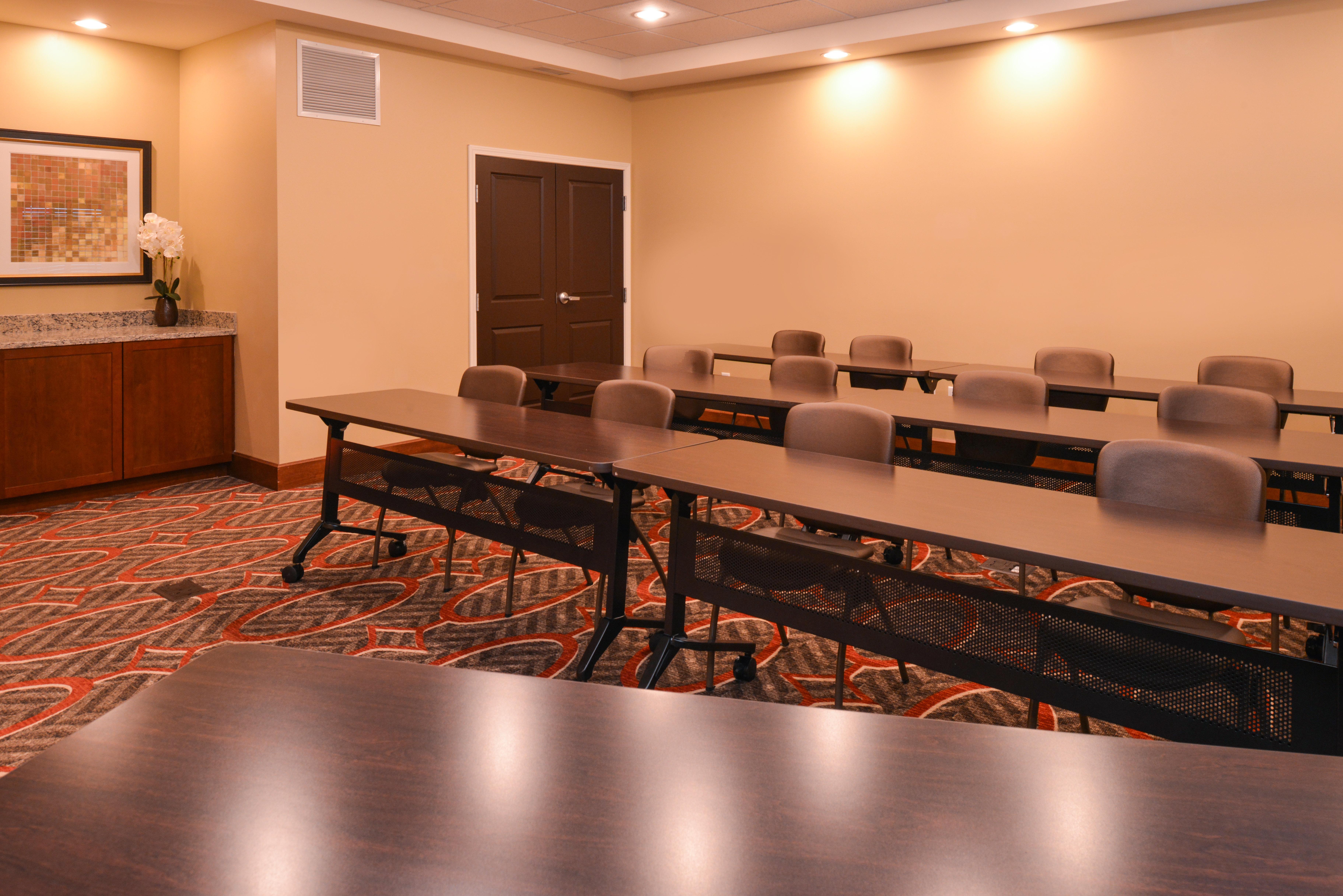 Staybridge Suites Merrillville By Ihg Esterno foto